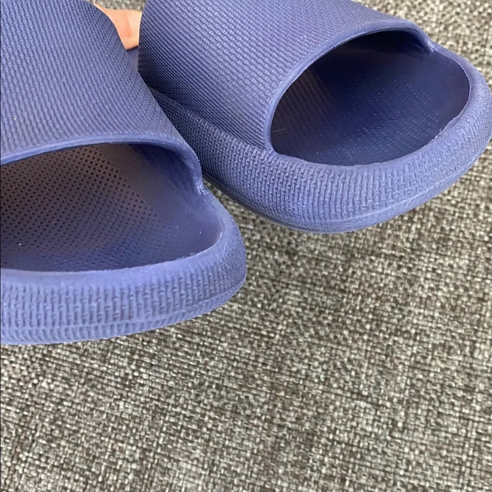 ⭐️ Kids Capelli New York Wave Zone Navy Cloud Slides Sandals, Little Kids 12